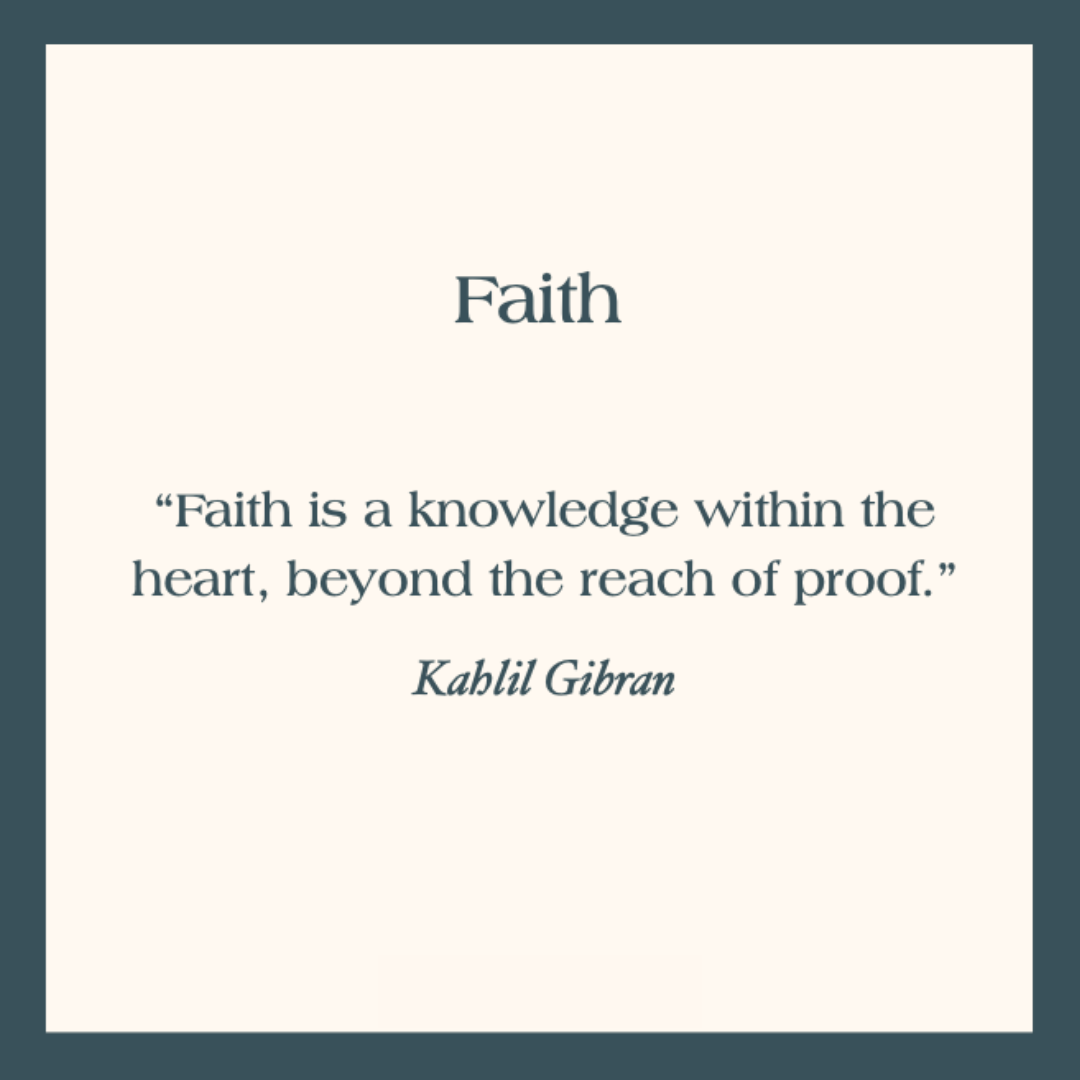 Faith small gold necklace
