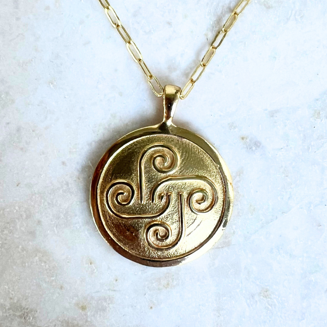 Motherhood Lg Gold Pendant Necklace